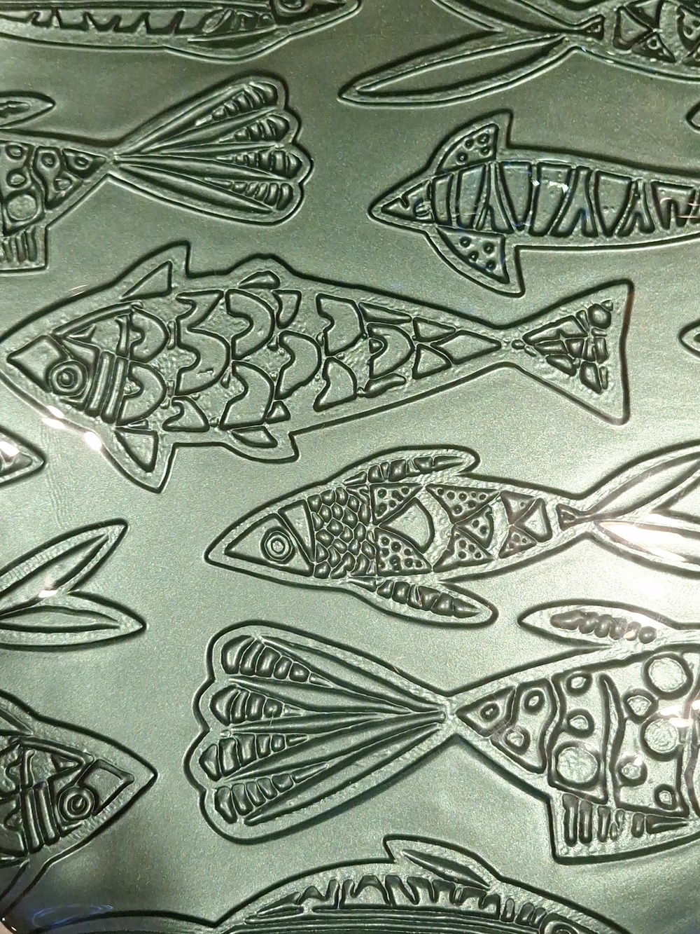 Green Fish Pattern Glass Plate - Decorative Serveware Very Delailed - Picture 3 of 3
